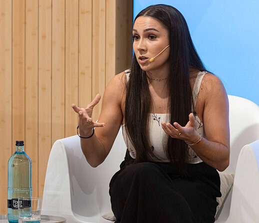 Ana Victoria participando como formadora sobre nutrición